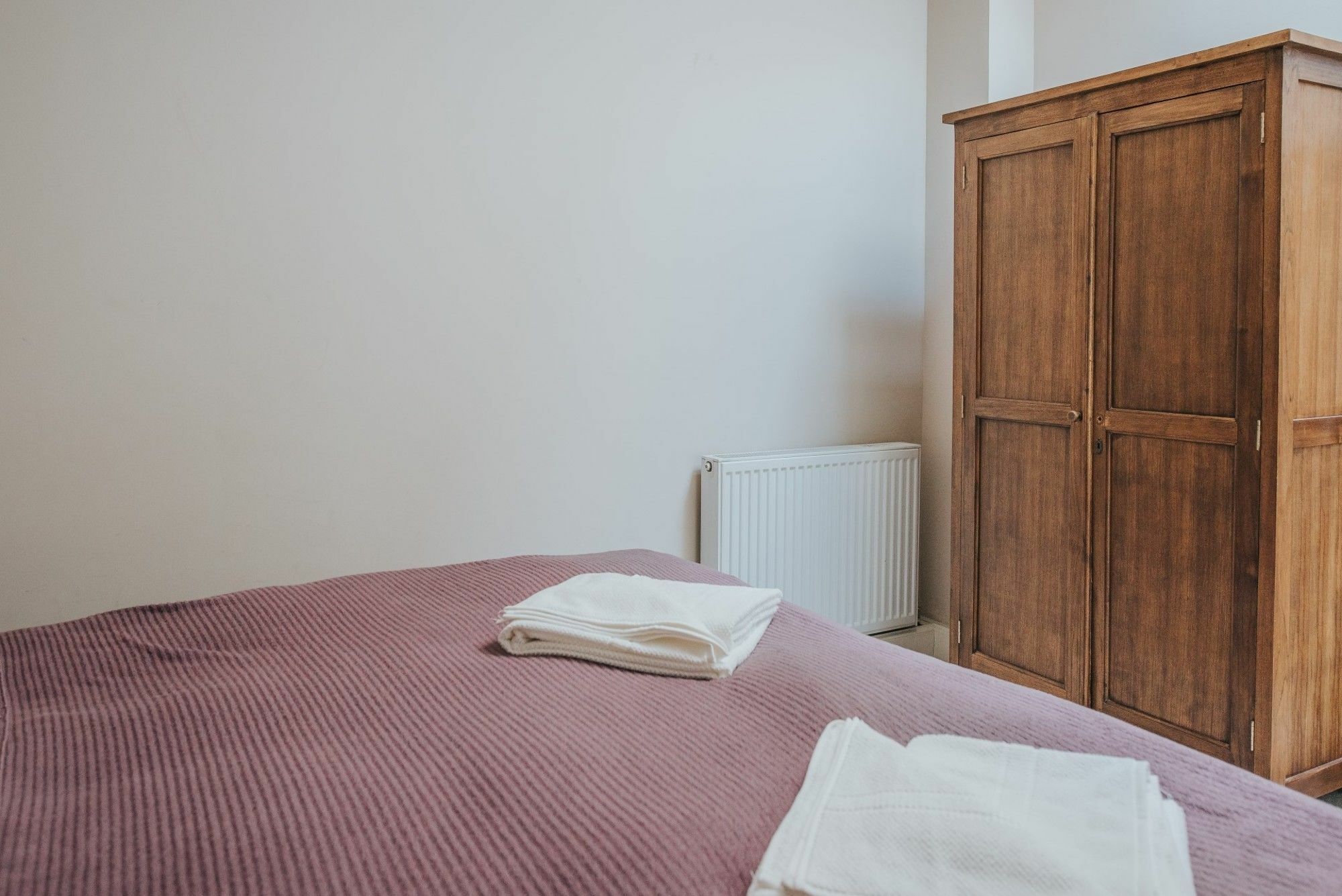 Apartment Reizand Apartments, Young St EDI